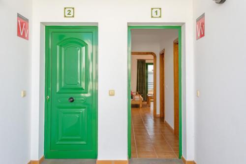 Apartamentos Los Quiqueres Пуерто дел Кармен Екстериор снимка