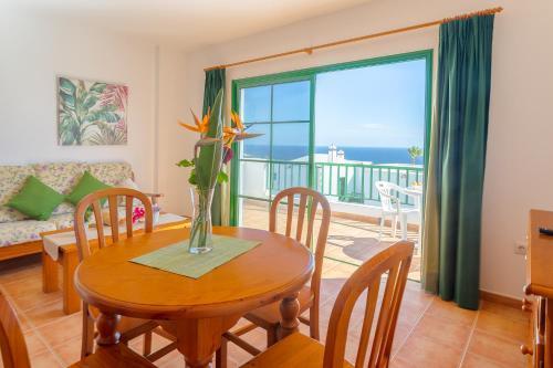 Apartamentos Los Quiqueres Пуерто дел Кармен Екстериор снимка